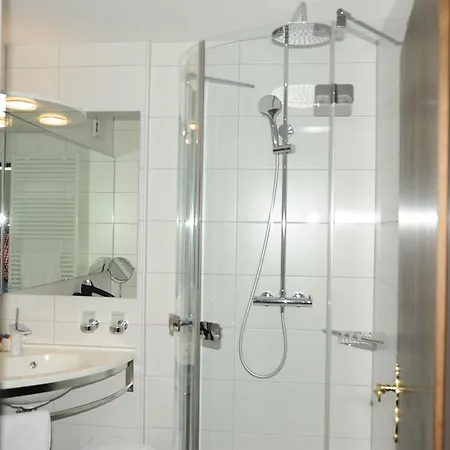 Adler - 3* Weil am Rhein