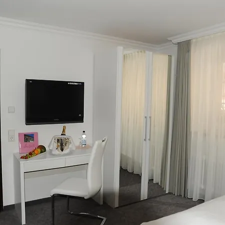 Adler -
